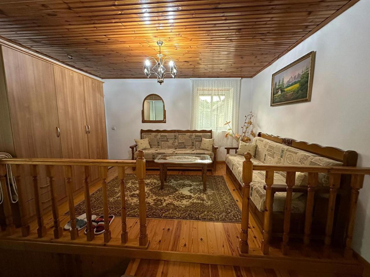 Geri Guesthouse Gjirokastër 외부 사진